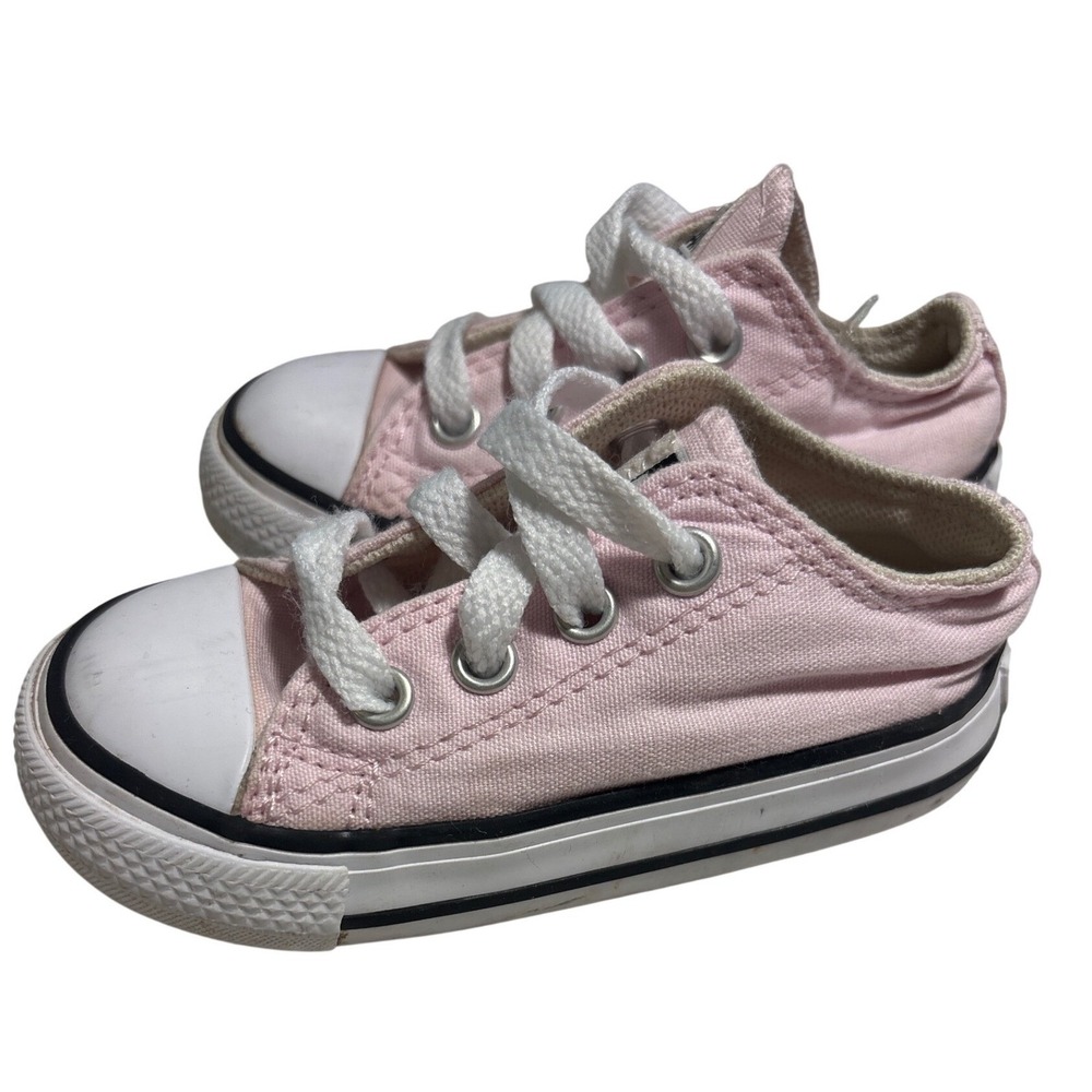 Converse Chuck Taylor All Star Low Top Pink Canvas Infant Sneakers Size 5 US